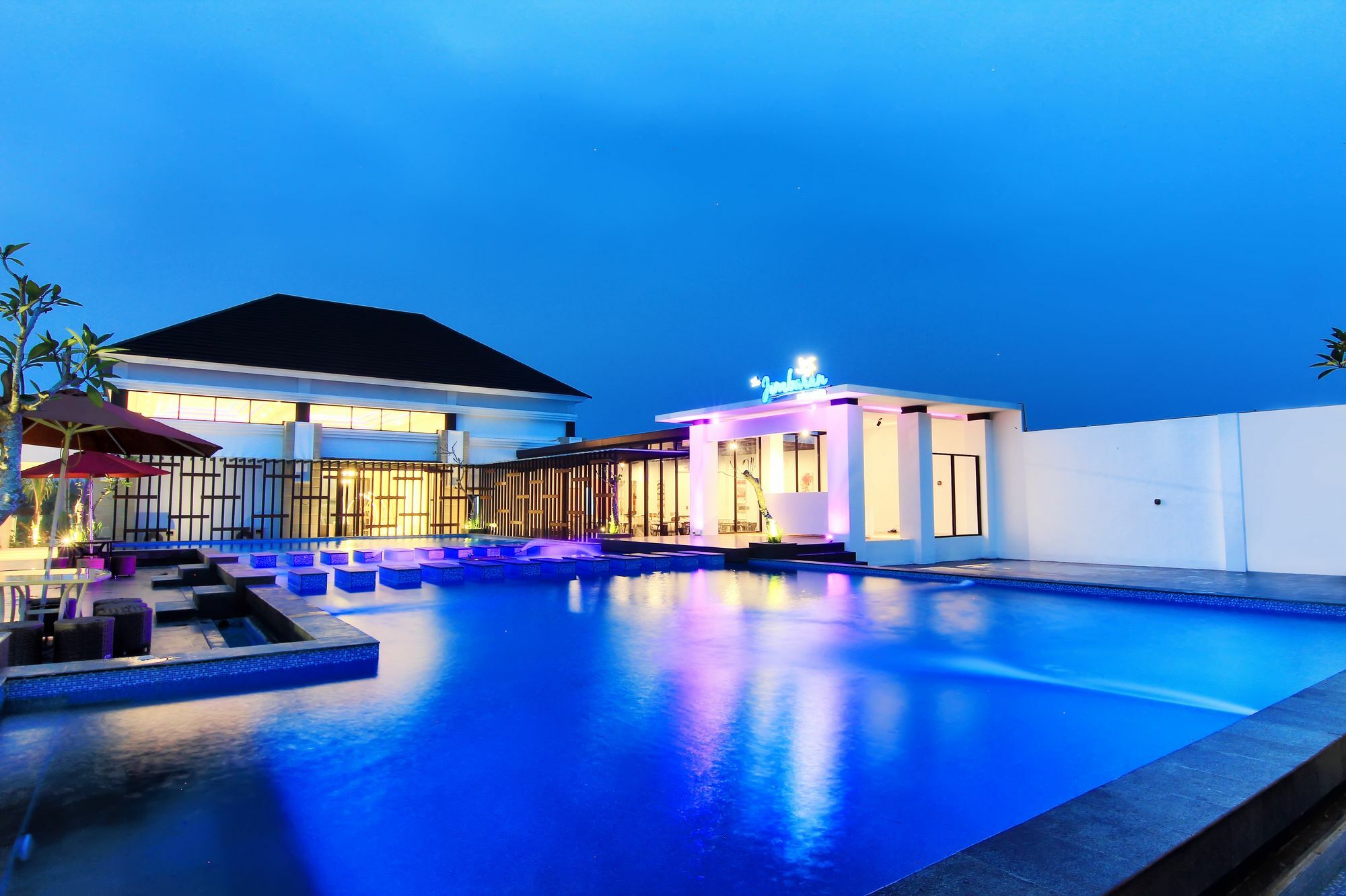 The Baliview Luxury Villas & Resto Пеканбару Экстерьер фото